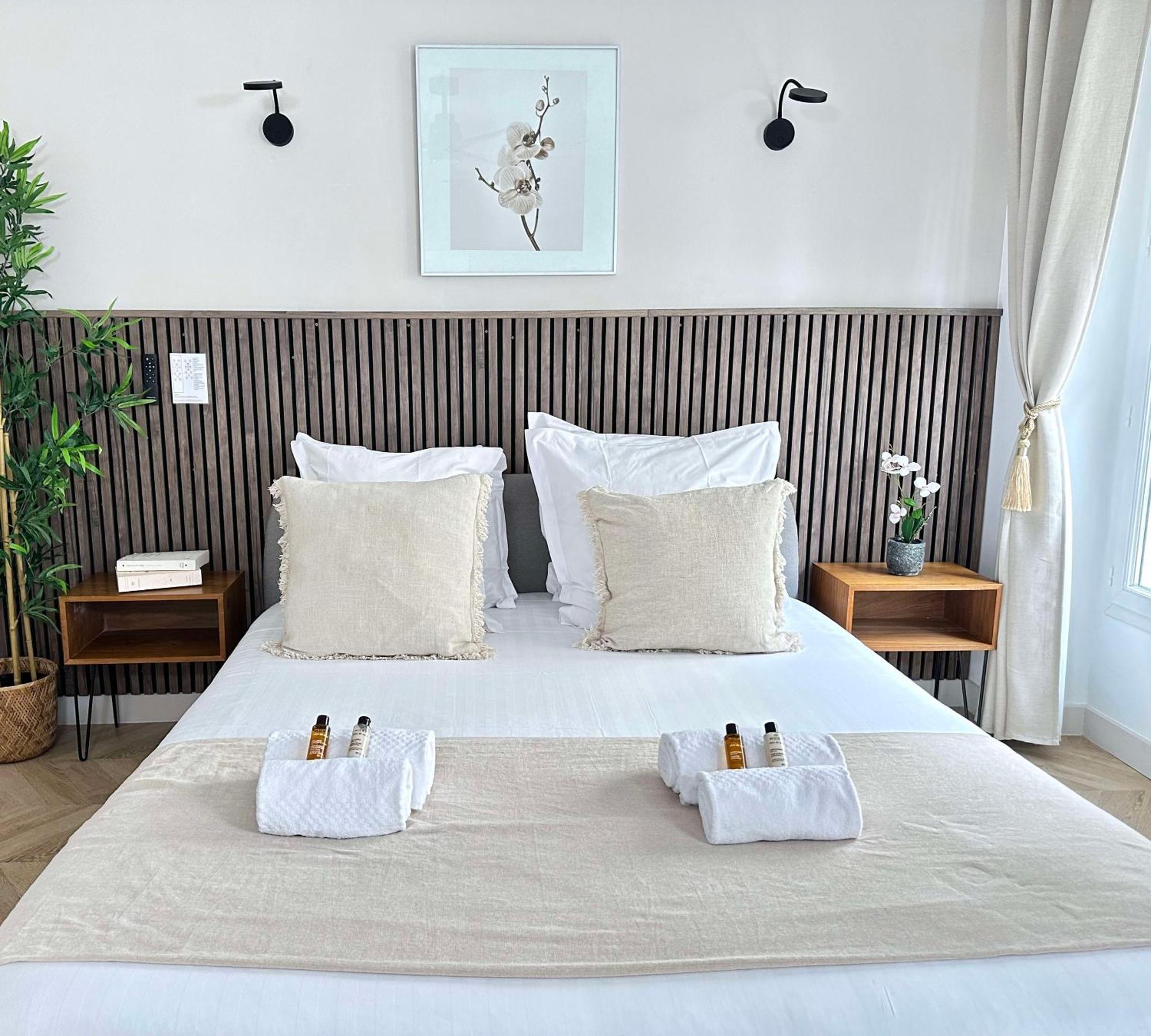 Luxury Family Getaway Near Place Vendome Appartement Parijs