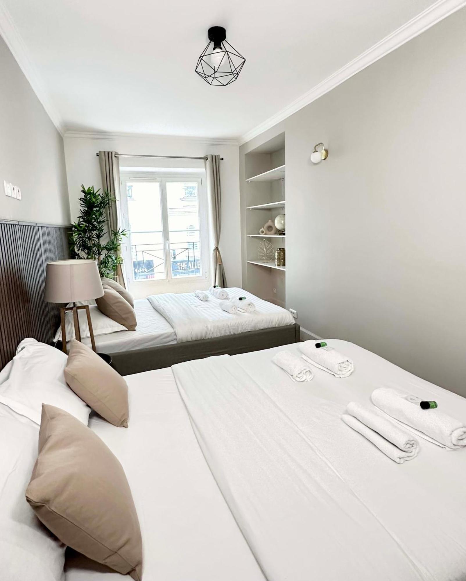 Luxury Family Getaway Near Place Vendome Appartement Parijs